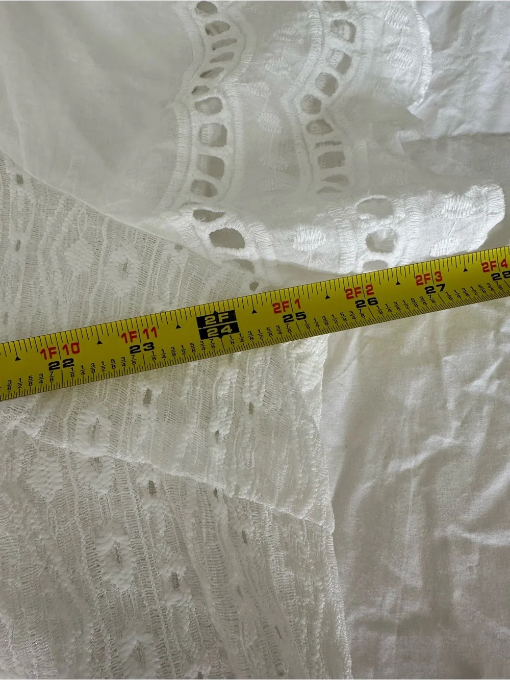 SHEIN plus size White Eyelet Lace Short Sleeve Top - Picture 9 of 10